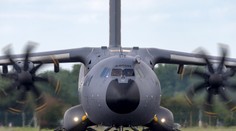 Blamáž Nemecka: V lietadle pre 114 vojakov evakuovali z Kábulu iba 7 ľudí