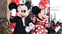 Legenda zábaného priemyslu oslavuje: Mickey Mouse má 90 rokov