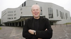 Tragédia počas operného predstavenia. Rakúsky dirigent Stefan Soltész (†73) skolaboval a zomrel