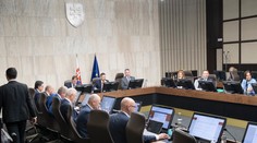 Vláda schválila daň za ruskú ropu aj napriek nesúhlasu SaS. Sulík si stanovil podmienky, za ktorých ju podporia v parlamente