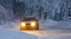 Sneží a vy už máte letné pneumatiky? 7 rád, ako jazdiť