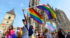 FOTO: Košicami prešli stovky účastníkov dúhového pochodu