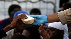 EÚ sa dohodla na presídlení 20-tisíc utečencov