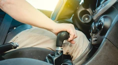 Mladík sa z vodičáku tešil iba 20 minút. Neuveríte, prečo mu ho policajti ihneď zobrali