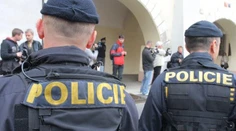 Dvojročný chlapec žil v Prahe niekoľko dní na ulici