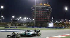 Rosberg zvíťazil v Bahrajne systémom štart-cieľ