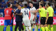 VIDEO: Odčítavač z pier odhalil, čo kričal Rice na kouča Slovákov. Calzona reagoval diplomaticky