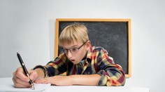 Aké pero vybrať školákovi a ako s ním správne písať?