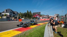 Rosberg najrýchlejší v prvom tréningu na VC Belgicka