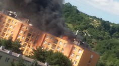 V Prešove horela strecha jednej bytovky, obyvateľov evakuovali