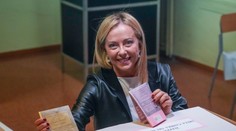 Nová talianska premiérka sľubuje, že jej pravicová vláda bude prozápadná