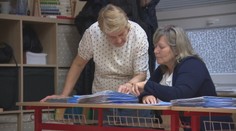 Členovia okrskových komisií hovoria o náročnej volebnej noci. Problémy im vraj robil štatistický úrad