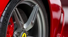 Ferrari rozdáva vianočné odmeny. Zamestnanci dostanú okolo 5-tisíc eur