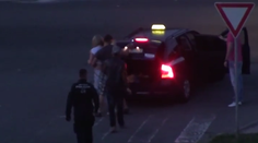 Prehovorila žena, ktorú zavreli do kufra taxíka