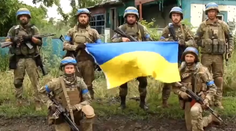 Na východe Ukrajiny sa odohrávajú ťažké boje. Obrancovia hlásia oslobodenie ďalšej obce