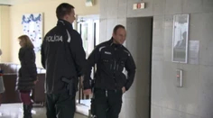 Obete recidivistu, ktorý okrádal dôchodcov, opísali jeho brutálne útoky