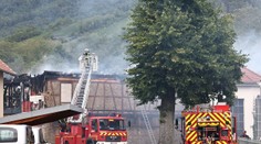 Dovolenkovú chatu vo Francúzsku zachvátil požiar. Záchranári našli deväť tiel