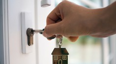 Ak neprepukne druhá vlna, ceny nehnuteľností budú do konca roka rásť, tvrdí analytik