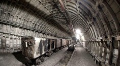 Po výbuchu uviazlo v uhoľnej bani asi 40-50 ľudí