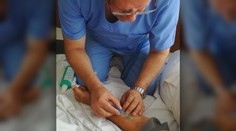 Kauza falošného lekára, ktorý pichal injekcie, sa znovu vynára. Prípad má na stole nový sudca