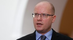 Český premiér Bohuslav Sobotka odstúpil z postu predsedu ČSSD
