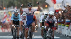 Sagan si stále musel liať na hlavu vodu, po triumfe odpovedal ako Usain Bolt