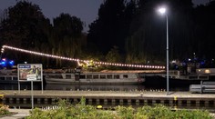 Nešťastie na párty v Berlíne. Na lodi sa preborila strecha, hlásia najmenej deväť zranených