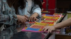 Dôchodkyňa si vyzdvihla obrovskú výhru zo stieracieho žrebu. Cestou domov vyhrala ďalších 296-tisíc