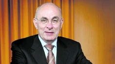 Blatter má protikandidáta. Je ním Michael van Praag