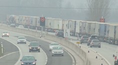 Obrovské kolóny kamiónov stále čiastočne blokujú cesty na východe Slovenska