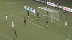 VIDEO: Škriniar sa prvýkrát po odchode postavil proti Interu. Nanešťastie bol pri inkasovaných góloch