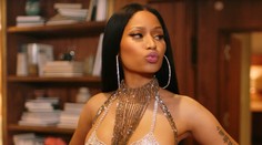 Nicki Minaj nesklamala. Úspornými outfitmi dráždila všetkých naokolo
