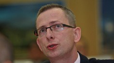 Český poslanec priznal, že je gej. Jeho rozhodnutie ovplyvnila aj tragédia v Bratislave