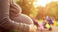 Môže matka pri pôrode odovzdať rakovinu dieťaťu? Odpoveď dala nová štúdia