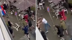 VIDEO: Lietali päste, krv i stoličky. Angličania so Srbmi rozpútali v Gelsenkirchene hromadnú bitku