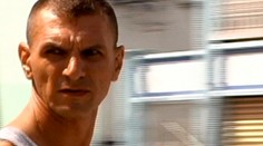 Mellovi už pripisujú štyri vraždy. Polícia postupuje tak, že sama môže zmariť vyšetrovanie