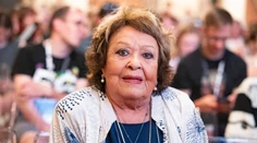 Po pobyte v nemocnici je už v plnej kondícii. Jiřina Bohdalová aj v 93 rokoch rozdáva pozitívnu náladu