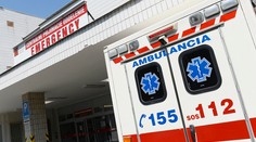 Starší vodič zrazil na parkovisku pri obchodnom dome 13-ročné dievča