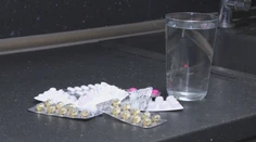 Slováci stále viac siahajú po liekoch od bolesti. Mnohé z nich pritom môžu vyvolať závislosť podobnú ako od heroínu