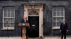 Britská premiérka Trussová oznámila rezignáciu len 45 dní po nástupe do funkcie