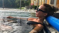 Exfarmárka Mokráňová ako zlá učiteľka: Prsia vytlačené až po bradu