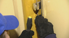 Počet vlámačiek stúpa. Poradíme vám, čo robiť, aby sa vášmu bytu zlodeji vyhli