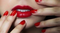 Krásnym nechtom pomôžu tieto štyri živiny