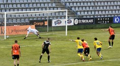 VIDEO: Michalovce nevyhrali ani na 20. pokus. Ružomberok potvrdil stúpajúcu formu