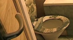 Drastický pôrod! Mladej žene vypadlo v Bratislave dieťatko do misy