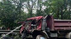 Policajti zverejnili hrozivé snímky. Zasahovali pri vážnej nehode pri Dolnom Kubíne