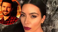 Kim Kardashian sa bozkávala s nevlastným bratom