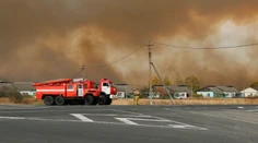 VIDEO: V sklade v Rusku horí munícia, výbuchy prichádzajú každú minútu