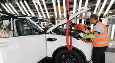 Jaguar v pondelok obnoví výrobu vo všetkých prevádzkach v Nitre