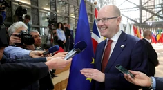 Sobotka: Česko musí rýchlo prijať euro